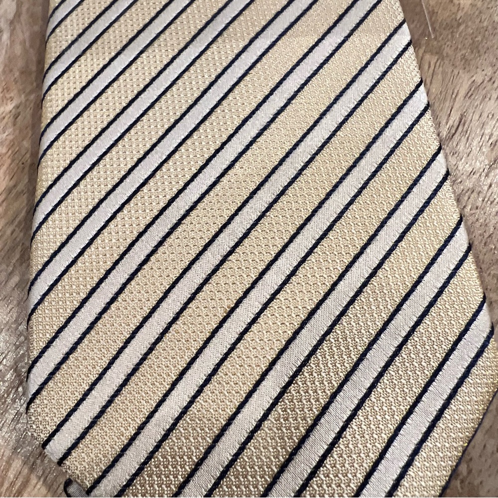Yves Saint Laurent YSL Striped Silk Tie - Picture 4 of 7